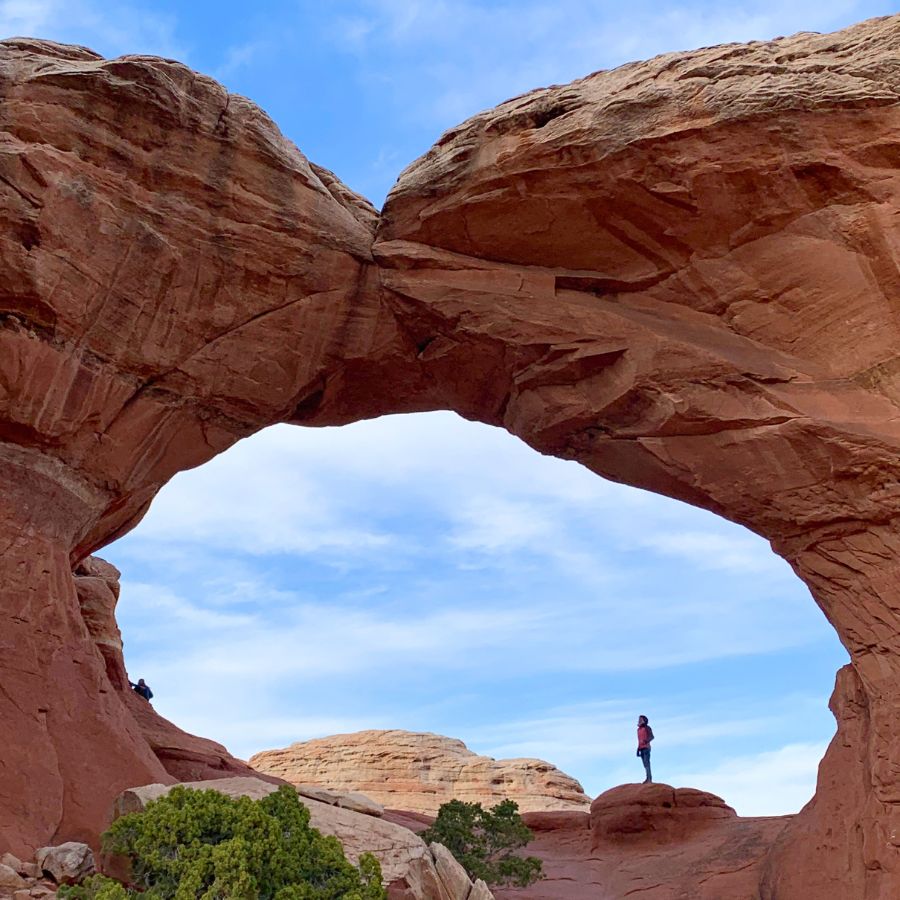 Broken Arch in Arches National Park in Utah