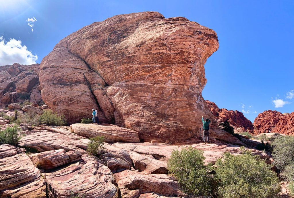 Hiking in Red Rock Canyon in Las Vegas