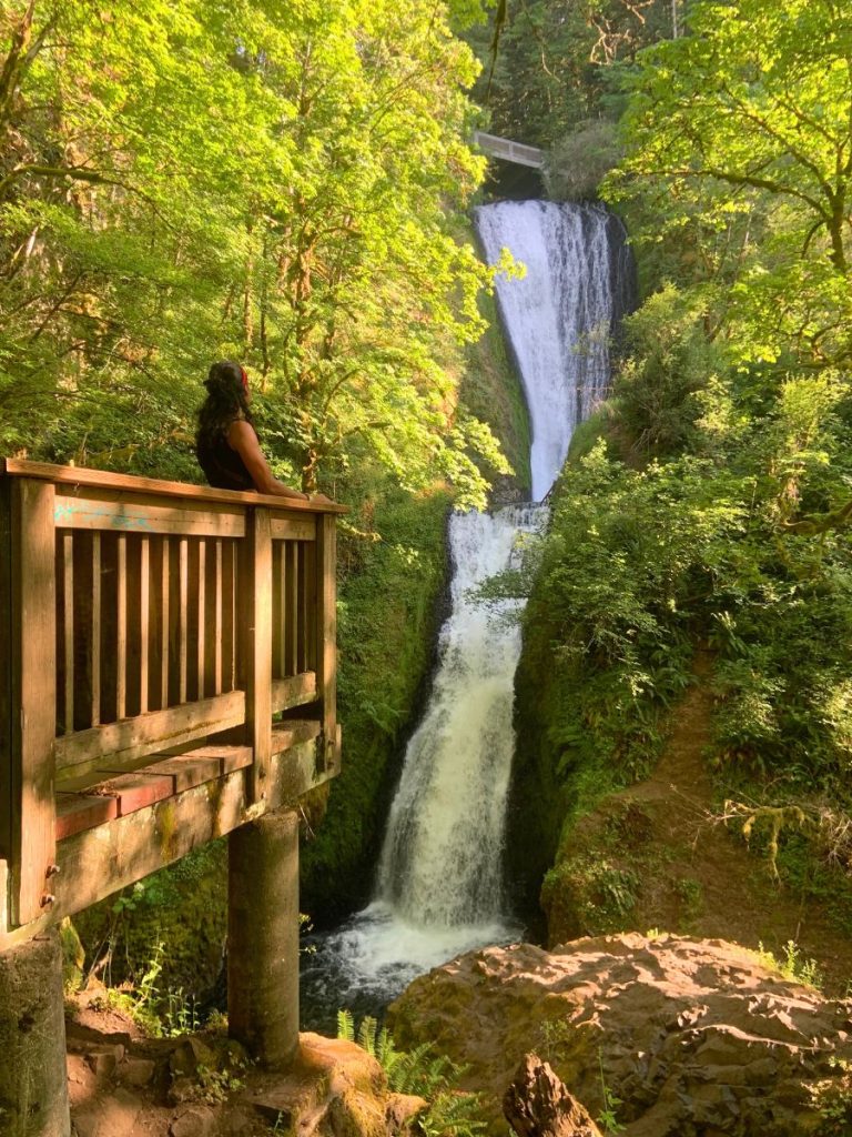 Hike to Bridal Veil Falls during 1 day in Portland