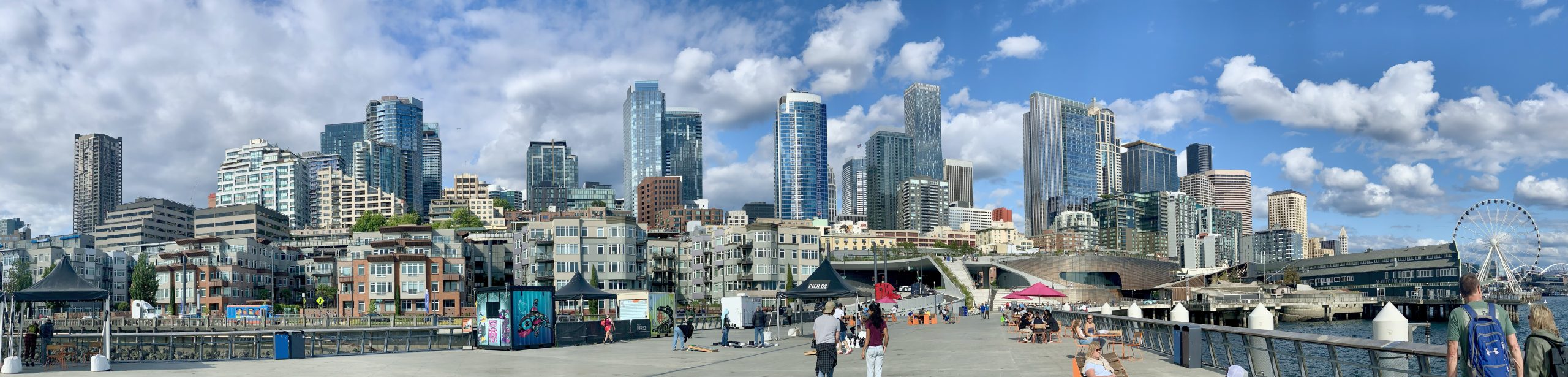 Panoramic shot of Seattle skyline from Pier 62